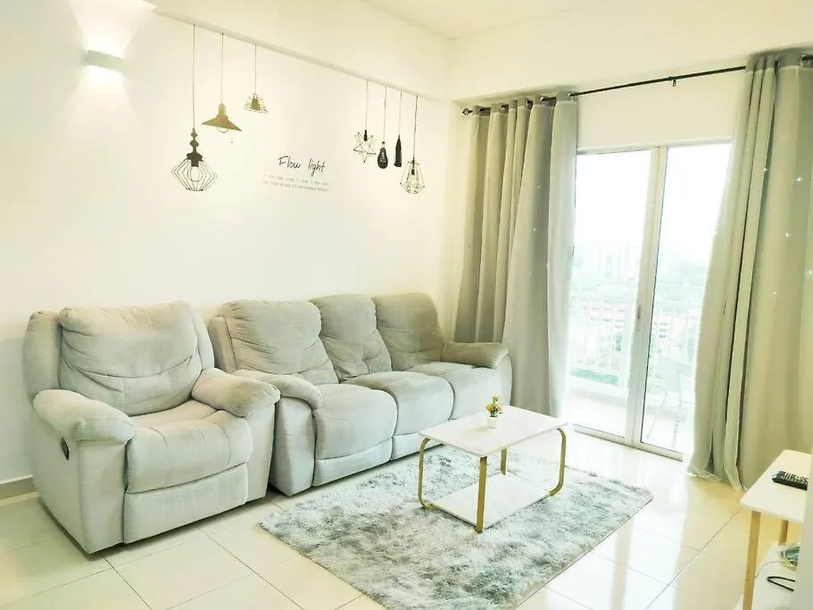 Comfy Home Near To Spice And Usm Bayan Lepas 0*,